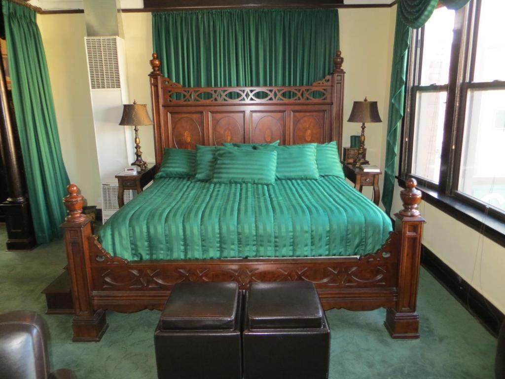 The Polo Inn Bridgeport U.S.A. Чикаго Экстерьер фото